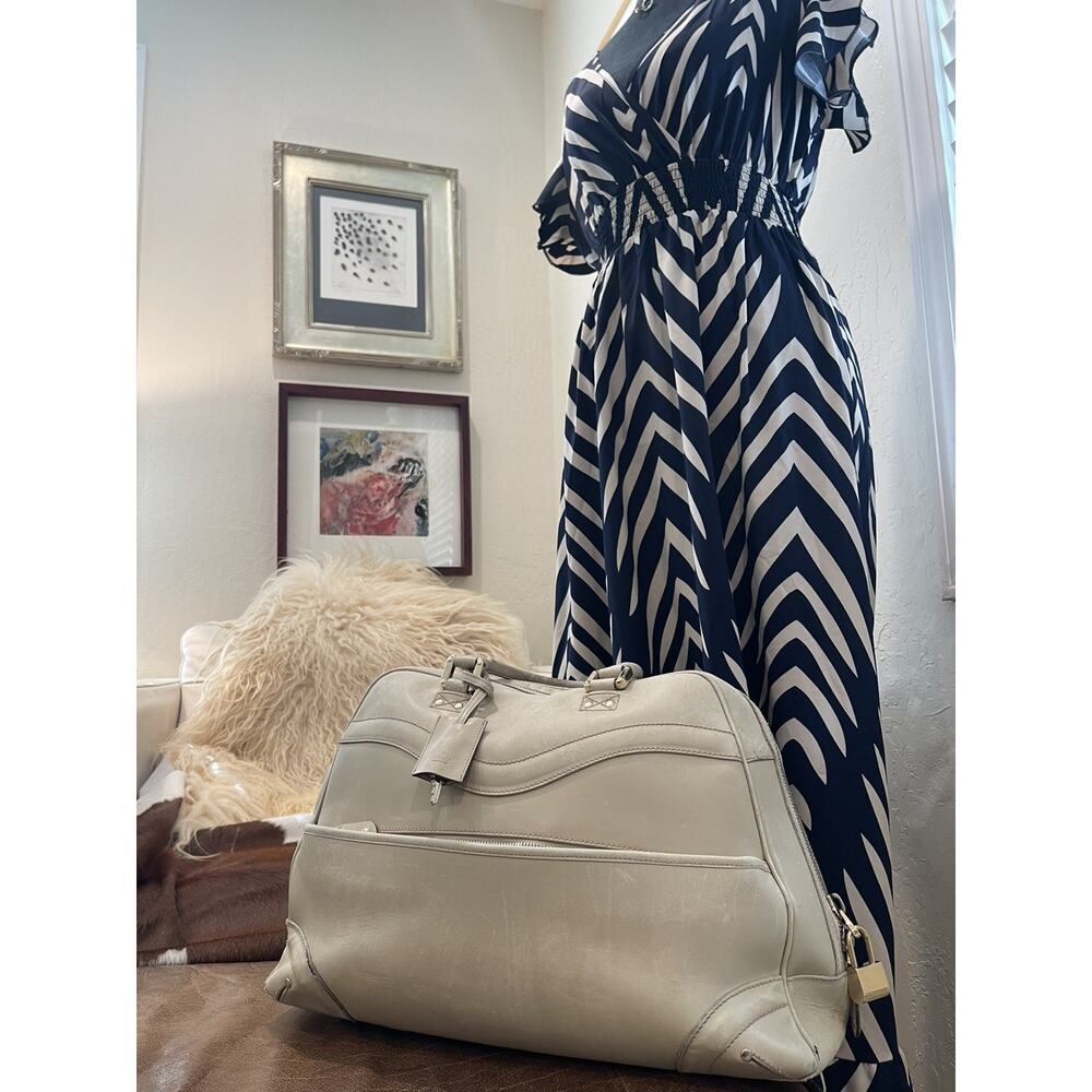 Authentic Gucci Wave Boston Bag - Sand Beige Calf Leather Bowling Bag 141440